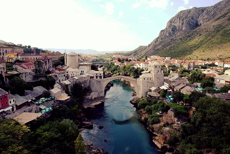 800px-Mostar_Old_Town_Panorama.jpg