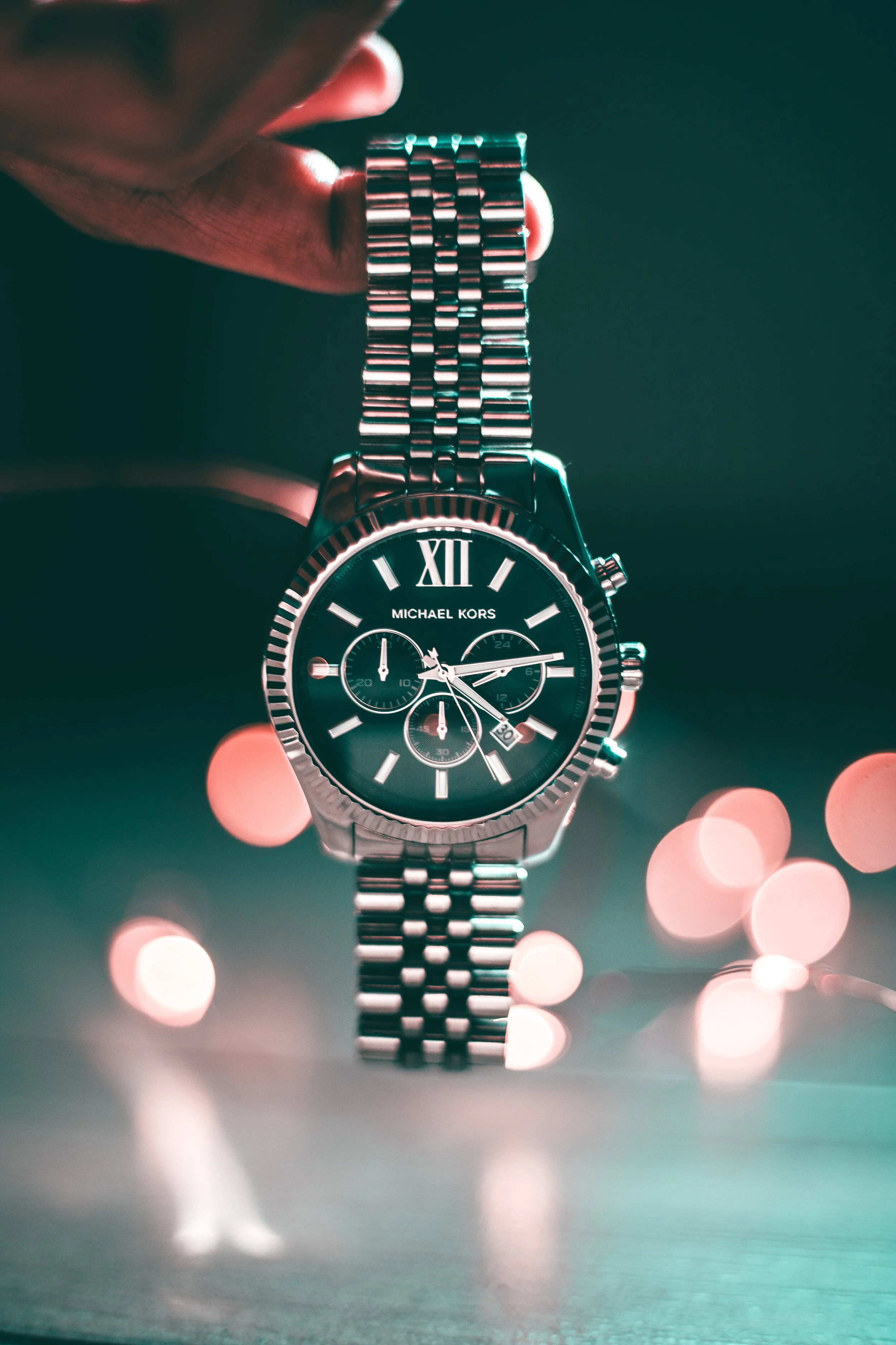 round-michael-kors-chronograph-watch-2783873.jpg