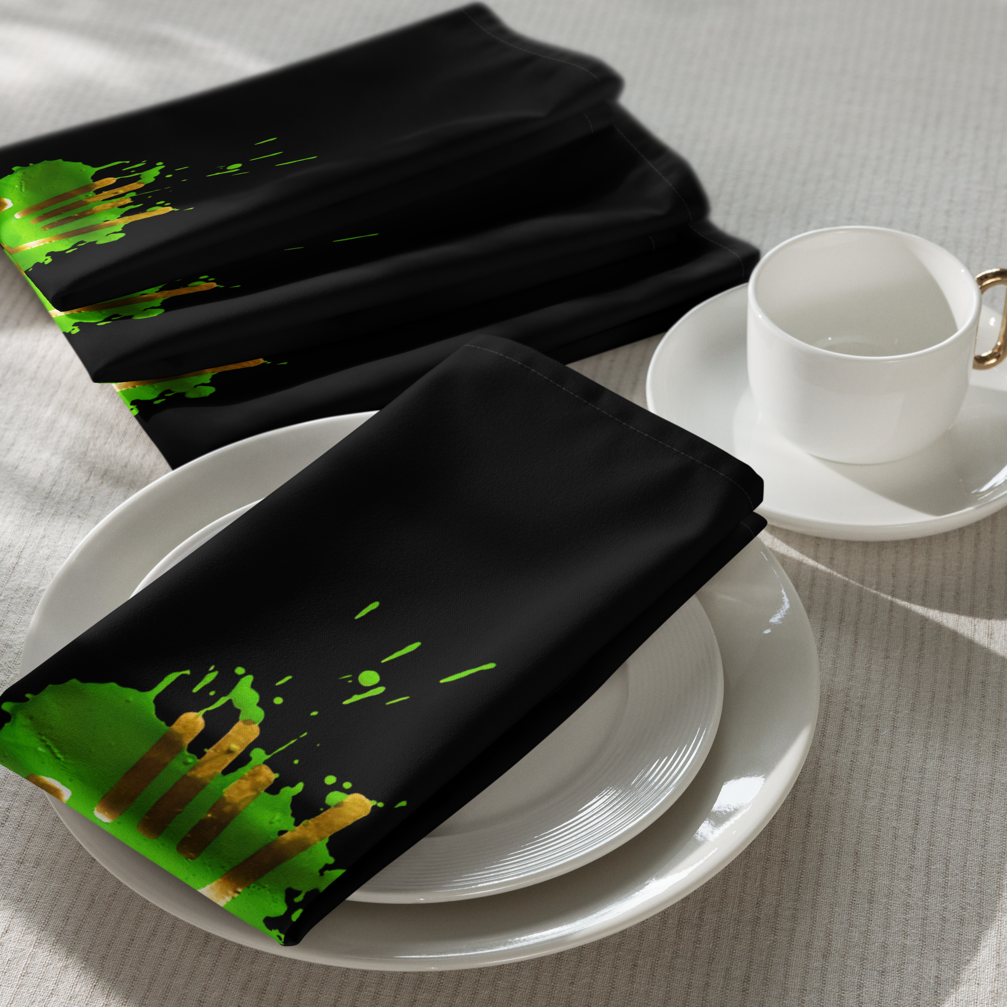 cloth-napkin-set-(4)-white-front-6a2b23f390b5d.png