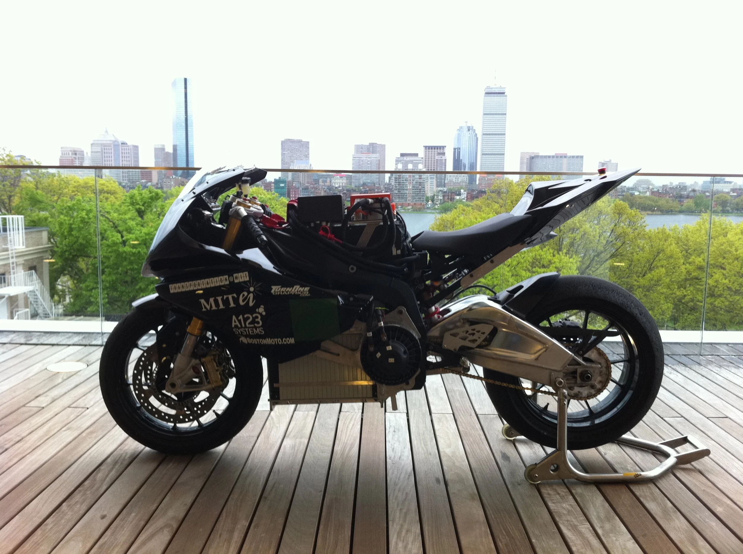  BMW donated the motorcycle for the project and we also designed a custom battery pack which was donated to us by A123 