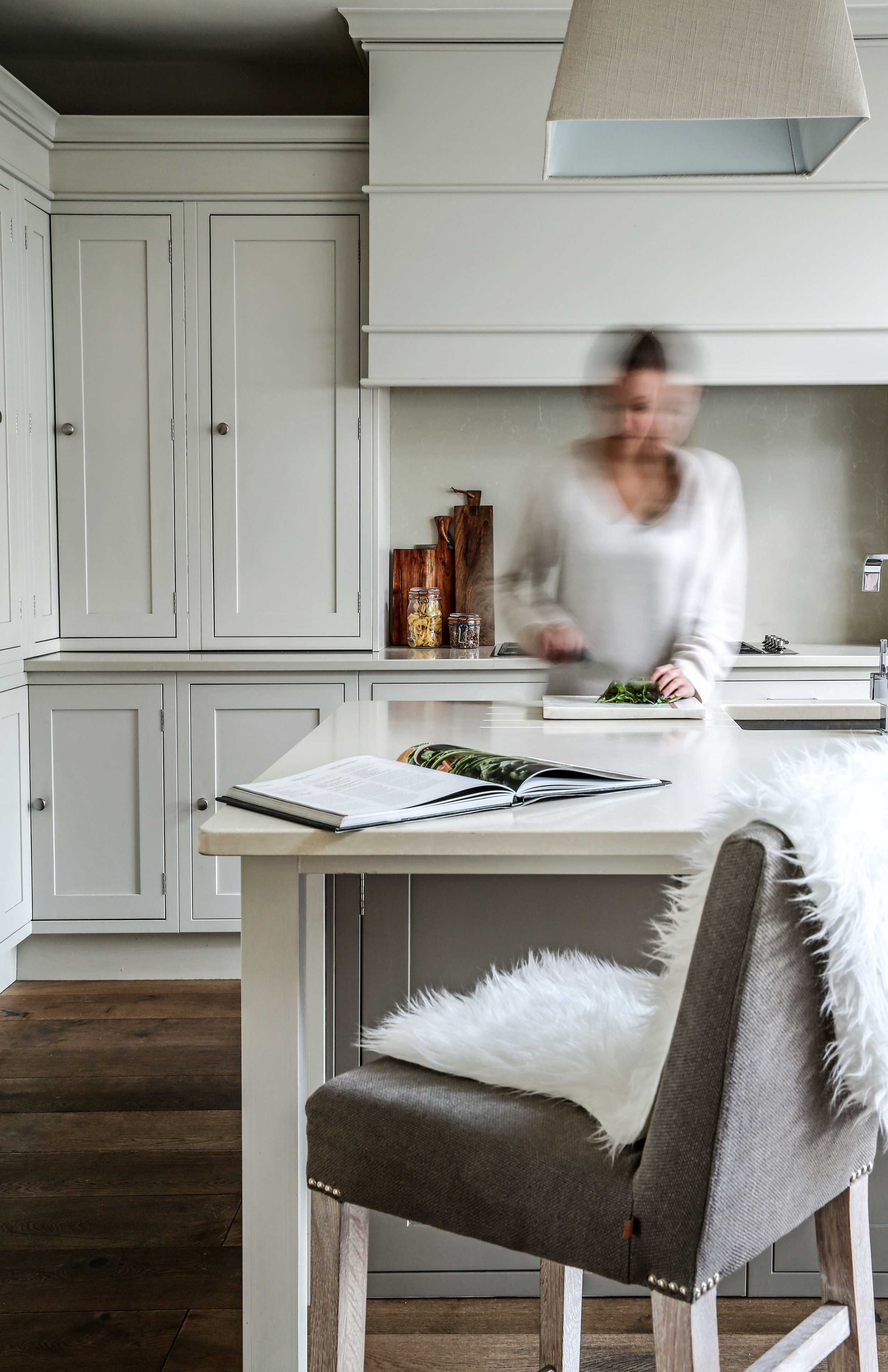 classical white kitchen