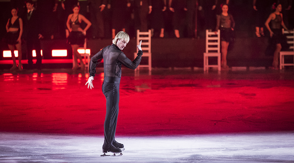 Passion, Lingerie, and Ice - Intimissimi Show