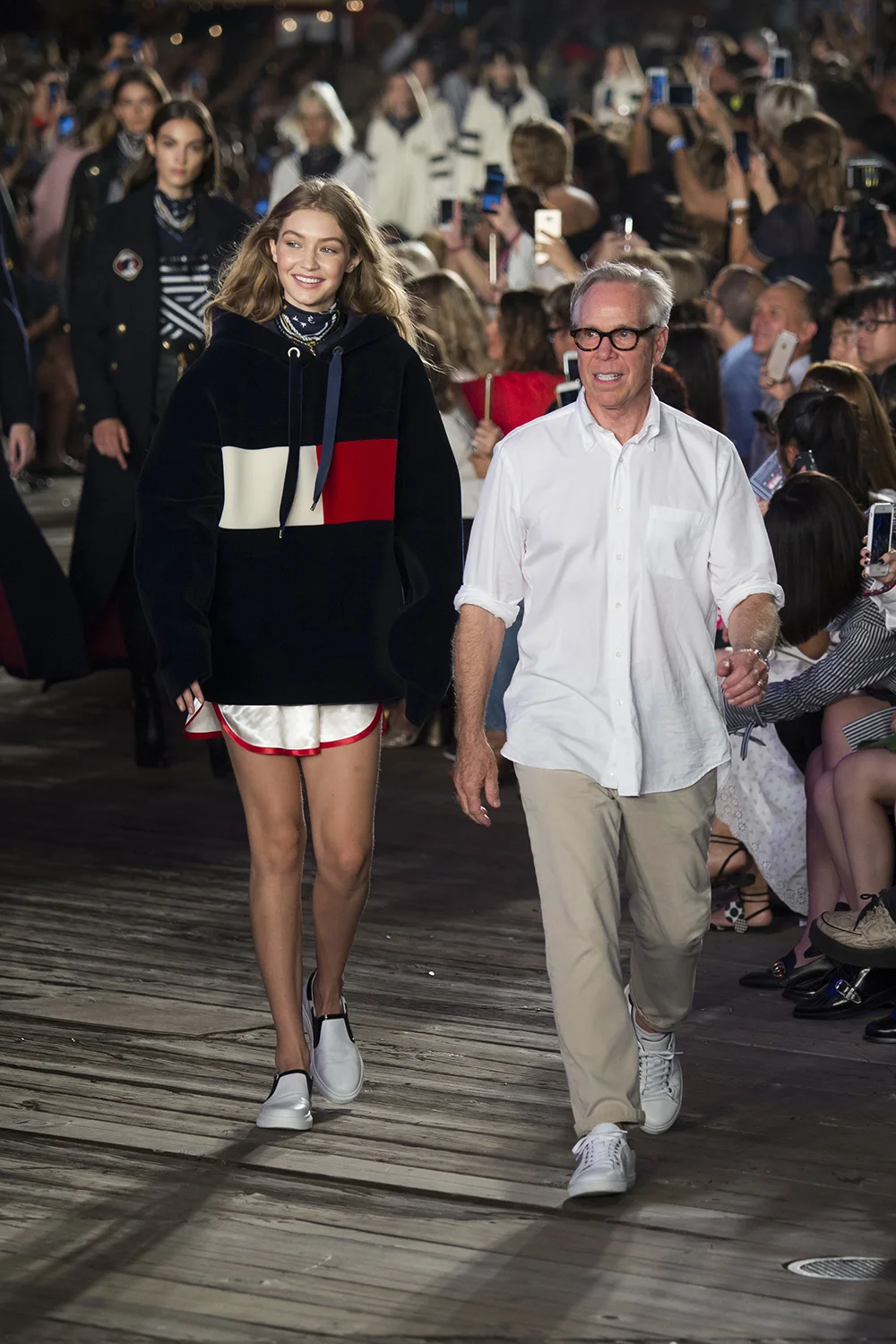 Tommy Hilfiger Fall 2016 Ready to Wear