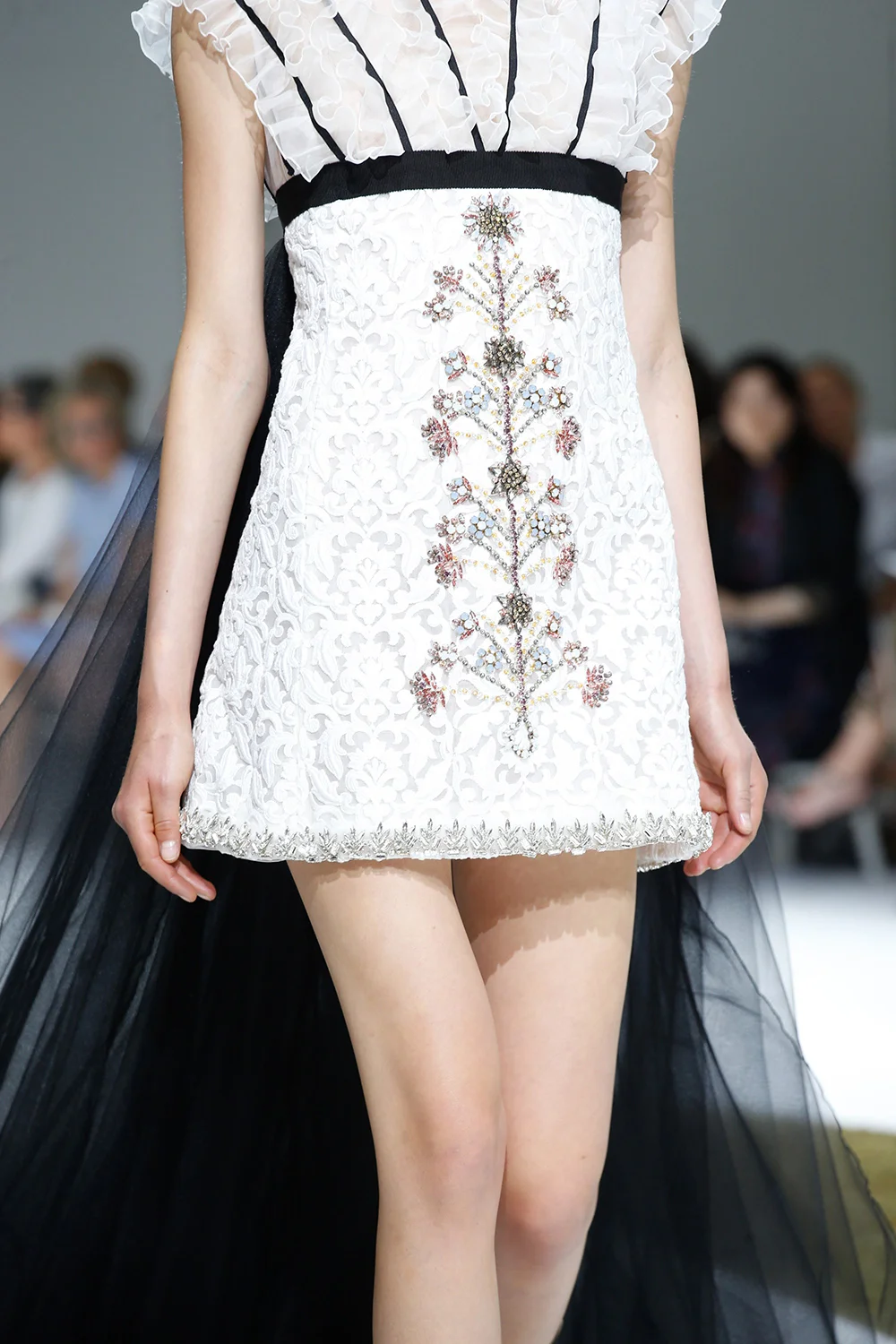 Giambattista Valli Fall 2016 Couture, @Alessandro Garofalo