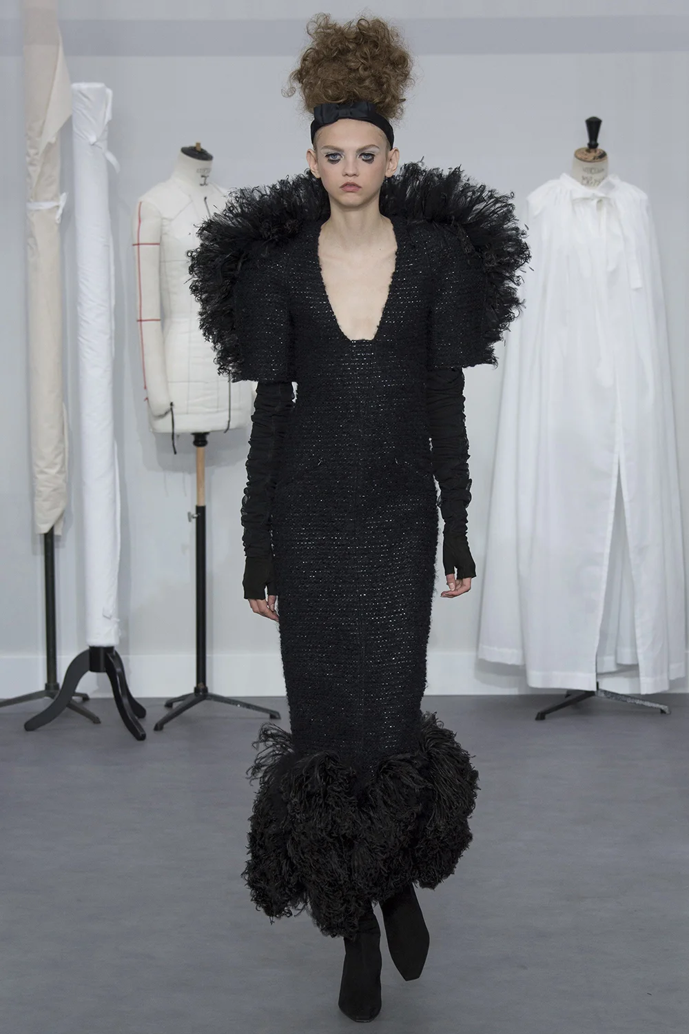 Chanel Fall 2016 Couture, @Yannis Vlamos
