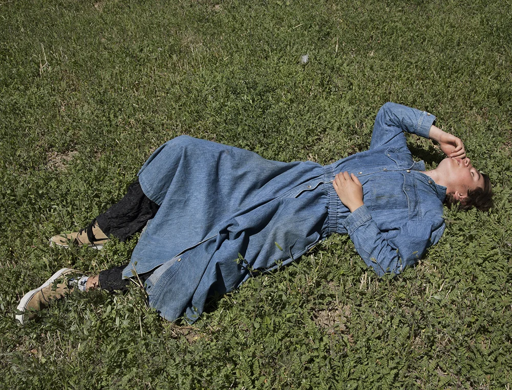 Sam Contis. Denim Dress. 2014. Pigmented inkjet print, 31 5/8 × 41 11/16″ (80.3 × 105.9 cm). The Museum of Modern Art, New York. Acquired through the generosity of Thomas and Susan Dunn © 2018 Sam Contis