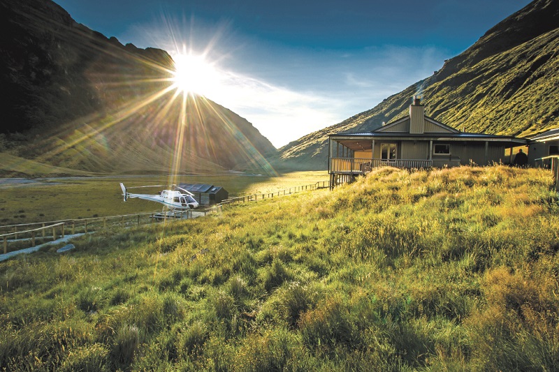 Minaret-heli-shot-at-lodge-rsz.jpg