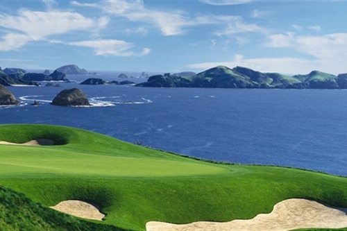 Kauri Cliffs golf.jpg