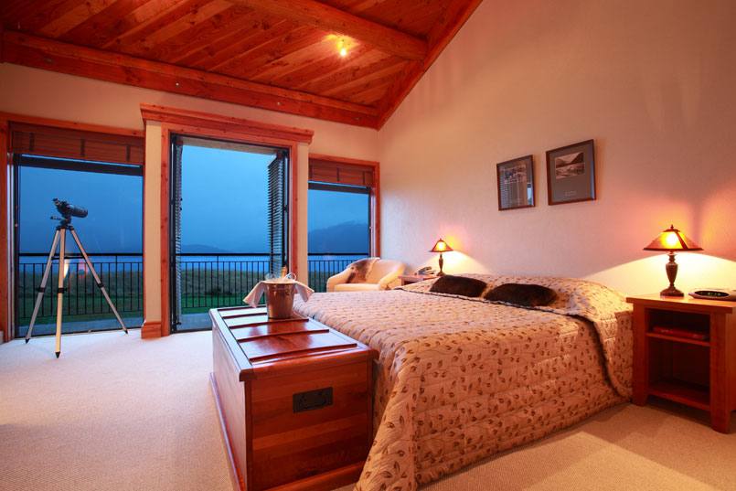 Fiordland Lodge room.jpg