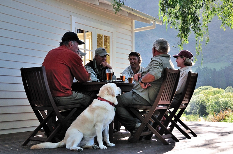 OR - outdoor_dining_and_drinks.jpg