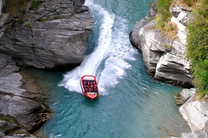 eichardts jet boating.jpg