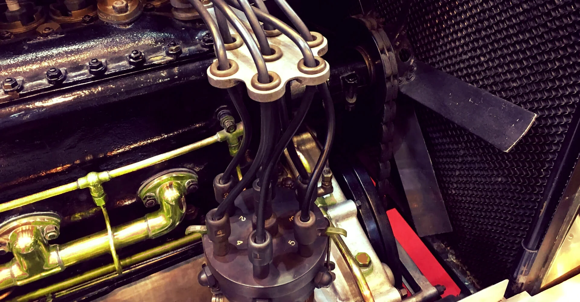 Bentley engine with brass components