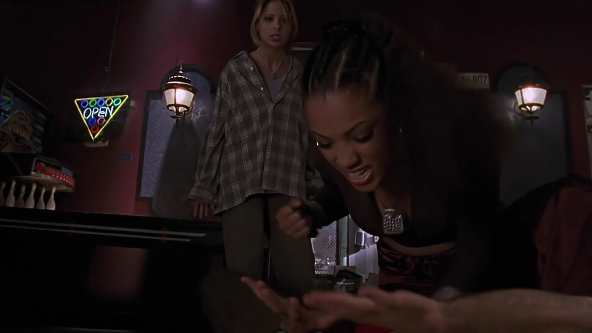 BTVS210-00892.jpg