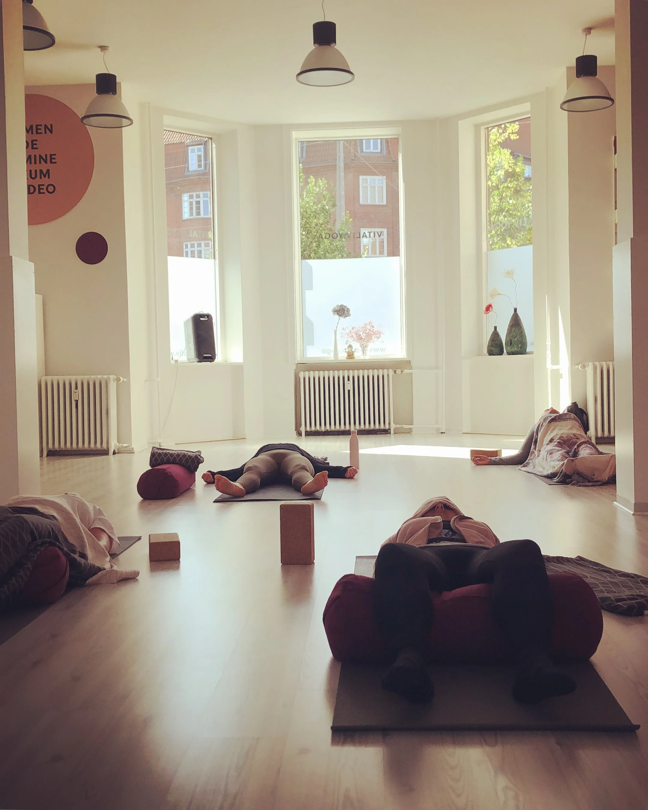 Restorative Yin & Yoga Nidra - Journey through the chakras