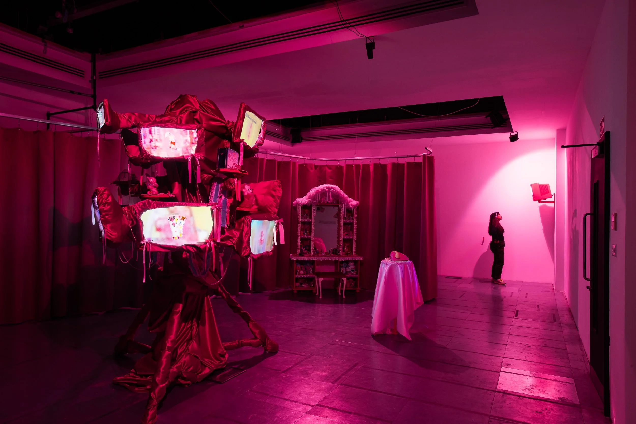 Arebyte_AmbieDrew_LR-118_Image_ Max Colson.jpg