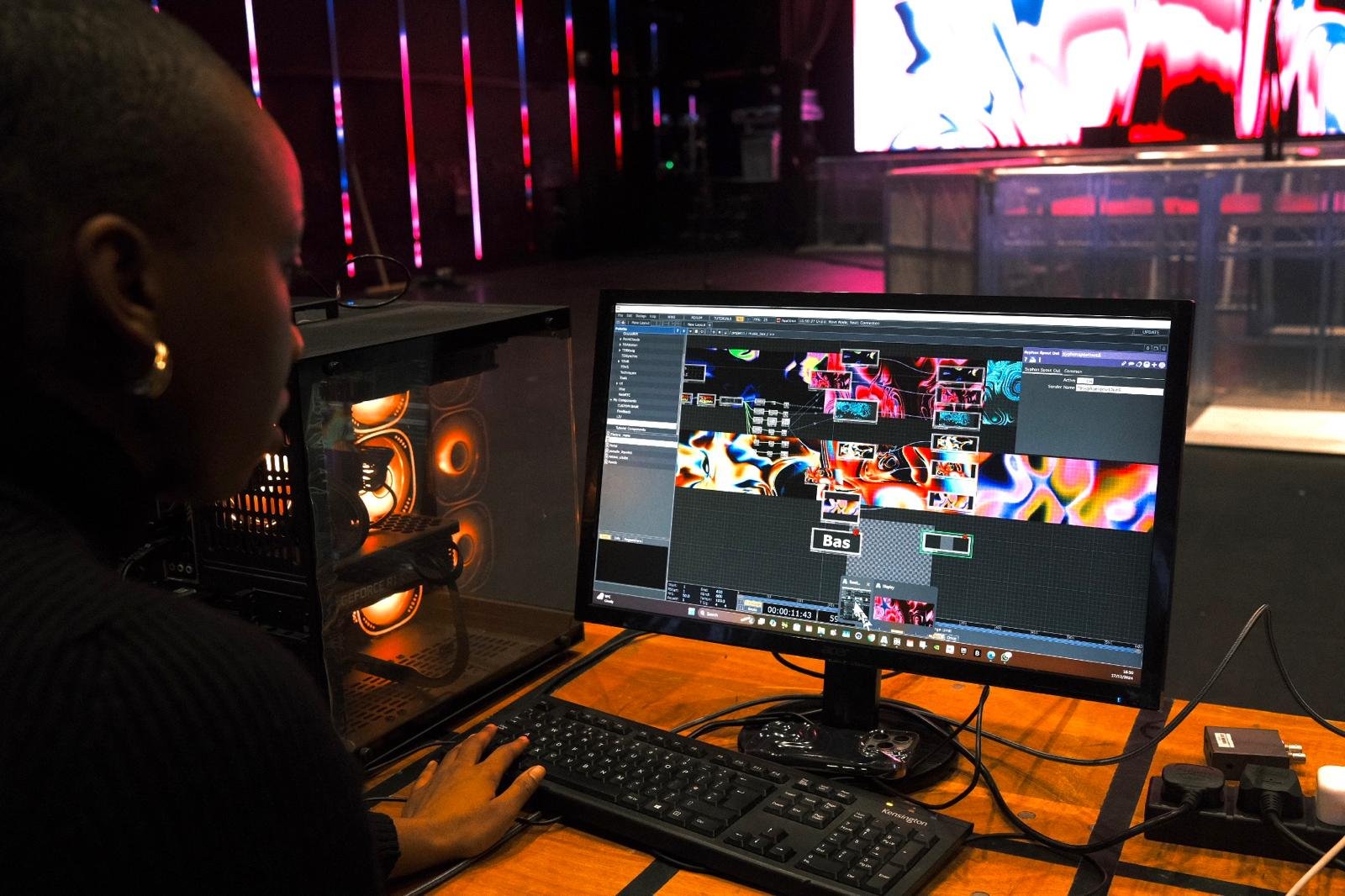 Generative Images:  An Introduction to TouchDesigner with Olivia Ema