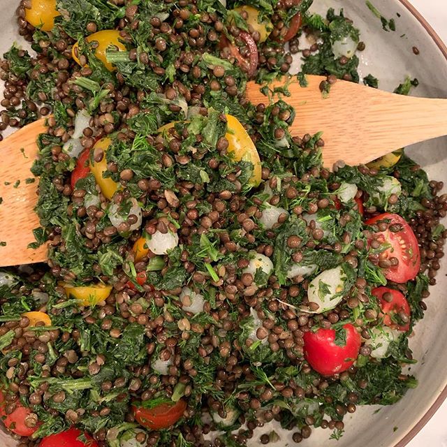 Tonight was clean out the fridge night! Simple lentil, spinach, and herb bowl with feta and tomatoes. 
#lentils #lentilbowl #dill #spinach #jammyeggs #healthybowls #mondaydinner