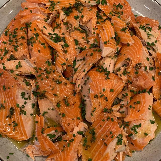 Slow roasted #salmon with a charred lemon, thyme, and honey dressing. And, the recipient of the #firstharvest of the 2019 gardening season, #chives!!