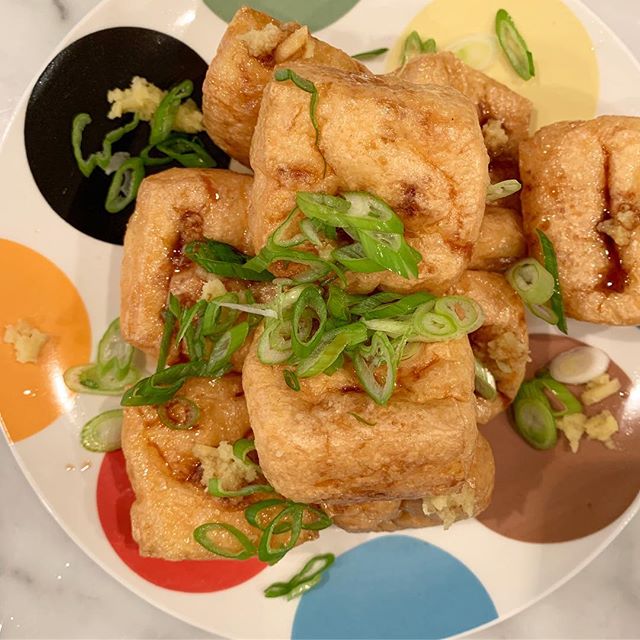 15 year old me would be shocked by this sentence: one of my favorite dinners is all about tofu! 1) Fried tofu puffs with ginger, scallions, and soy sauce, and 2) Mapo tofu! 
#tofu #tofurecipes #mapotofu #szechuan #tuesdaydinner