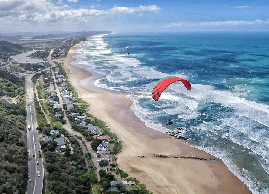 Paragliding 1.jpg