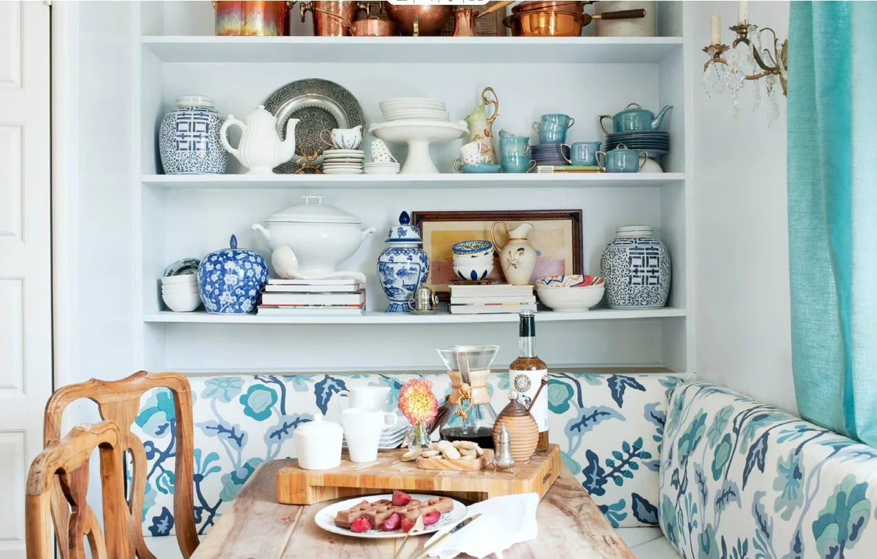 kitchen+banquette.jpg