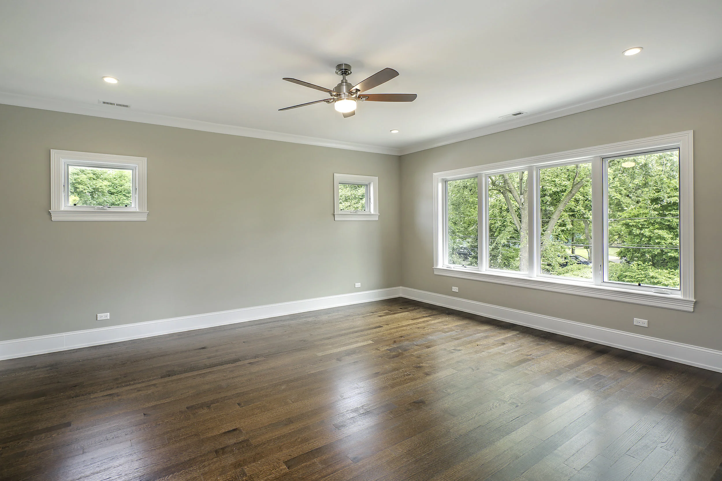 8_2222prairie_masterbedroom.jpg