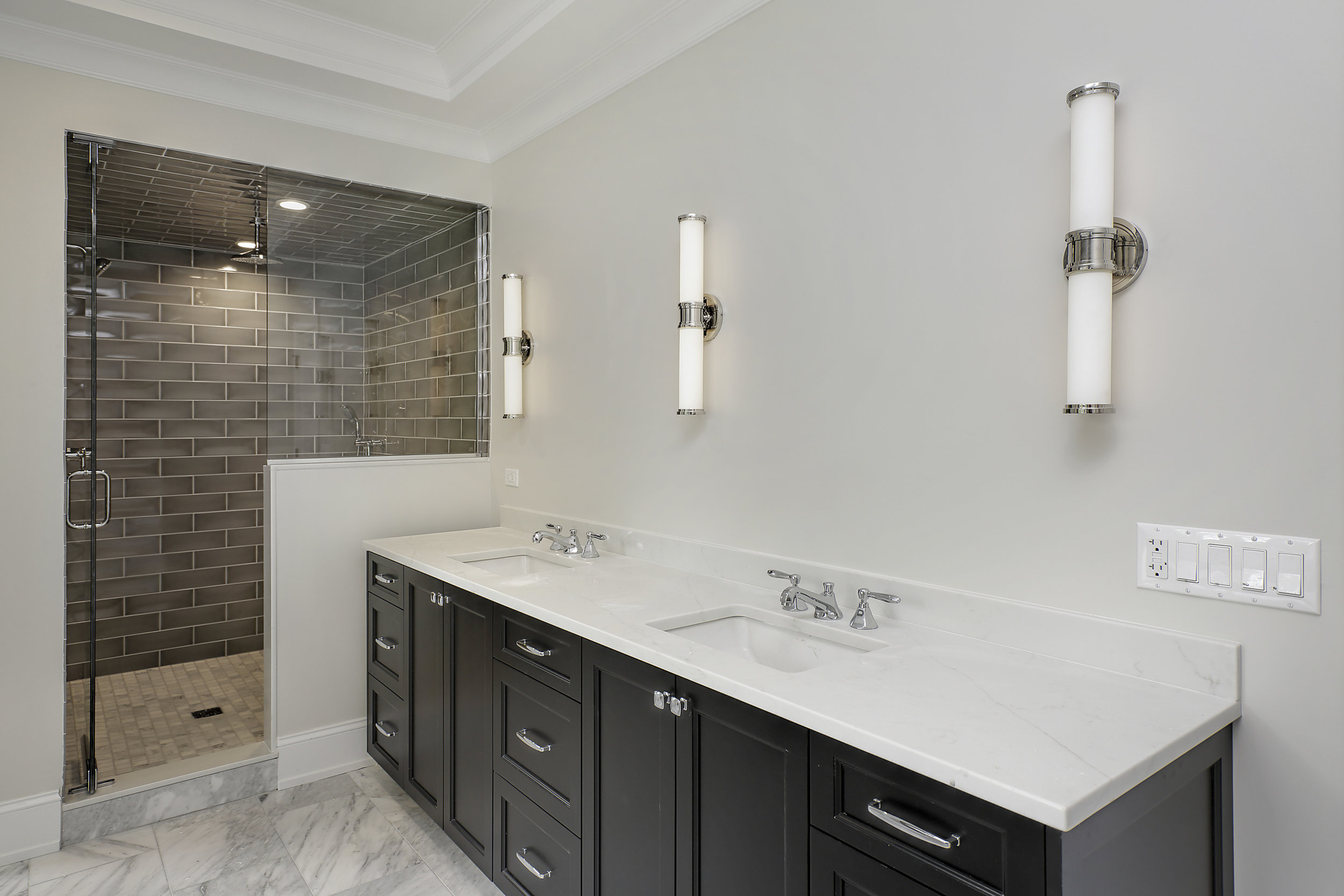 11_2222prairie_masterbath2.jpg