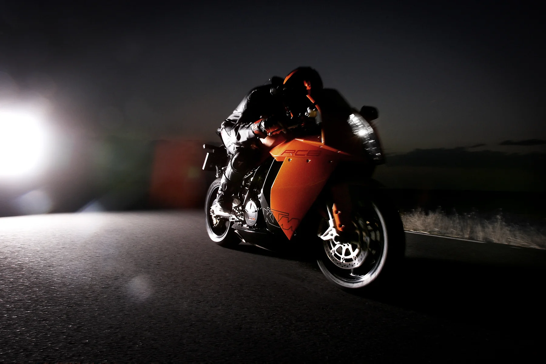 KTM_RC8_RED5162-1.jpg