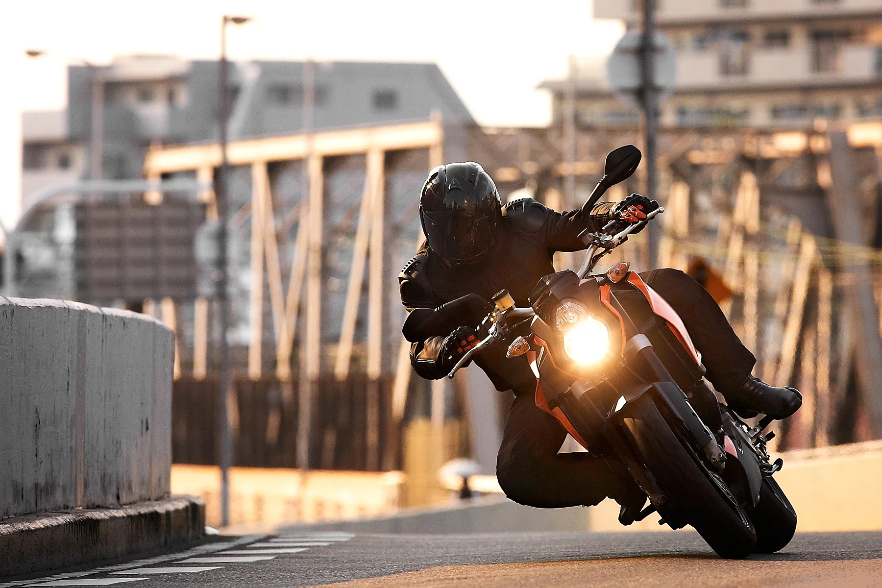 KTM_SuperDuke_Japan_Osaka_REDI5565.jpg