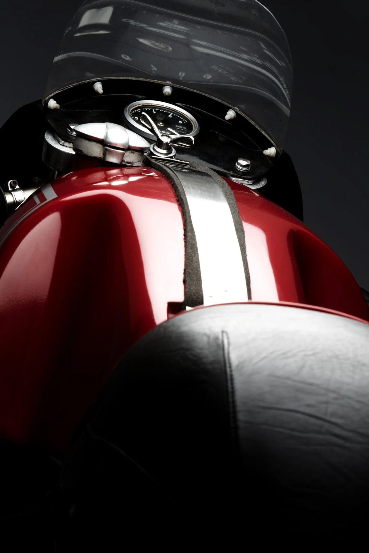 Matchless_G50_Classic_Bike_RED1277F.jpg