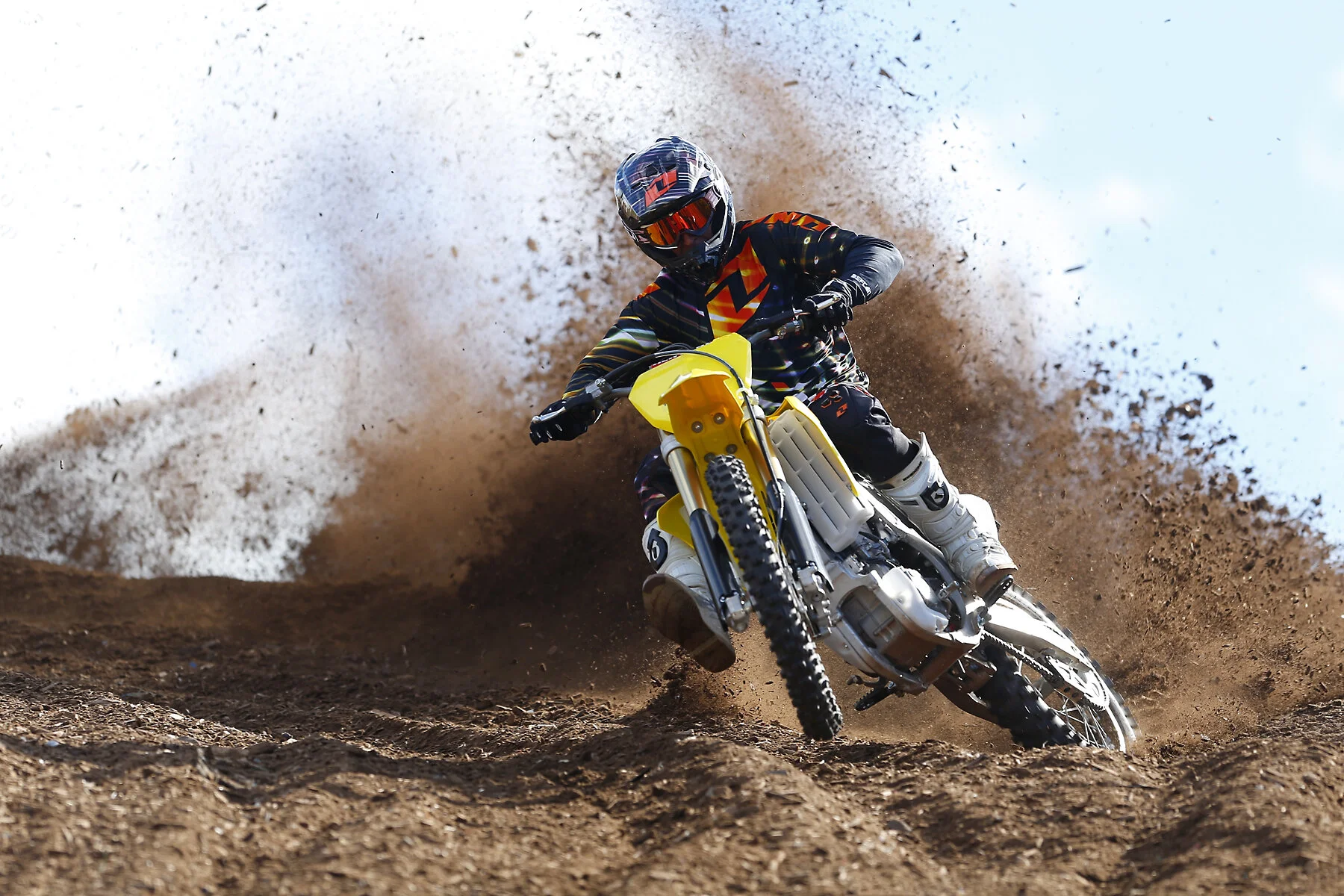 Suzuki_RMZ450_RED4182.jpg
