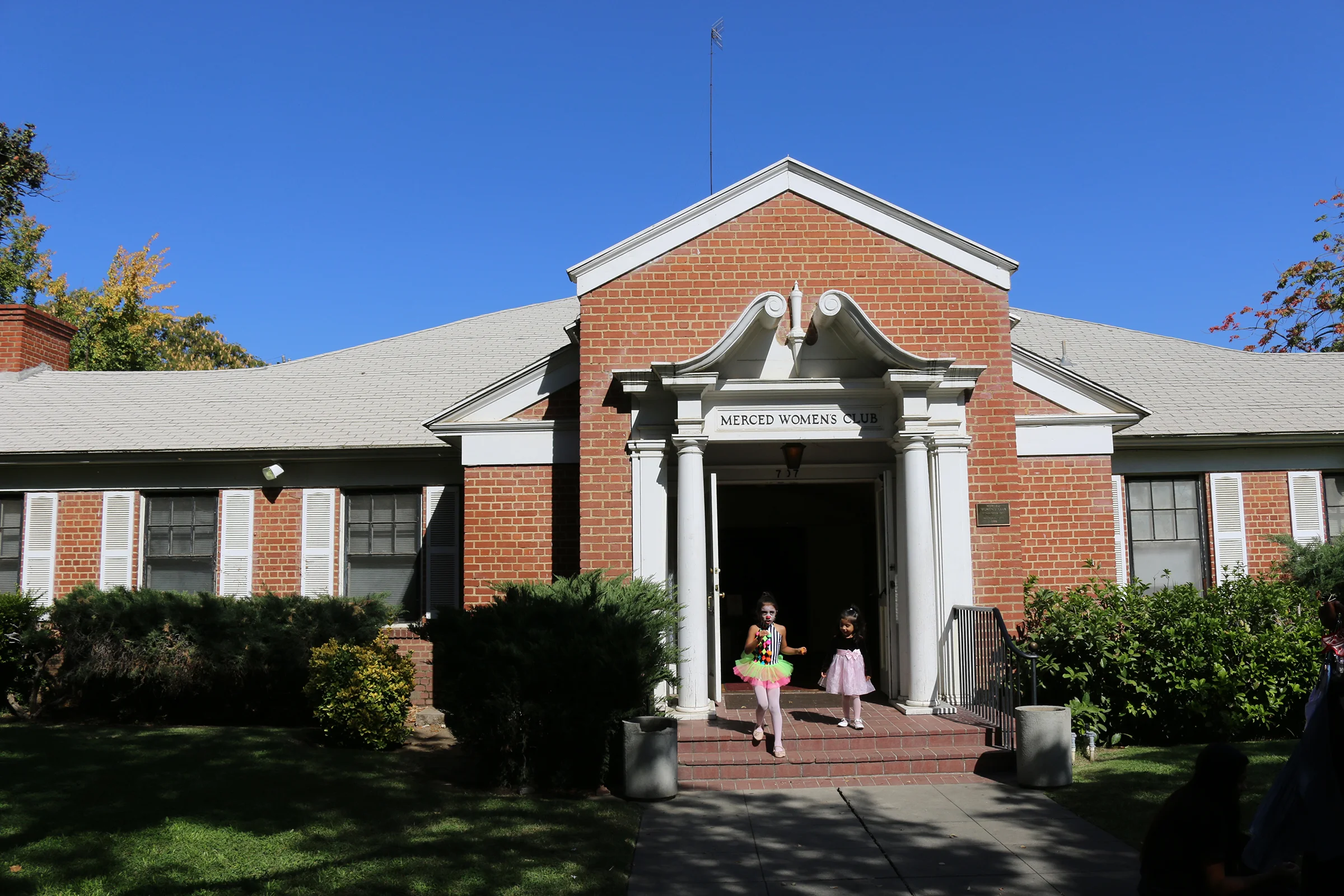Merced Womens Club 2.jpg