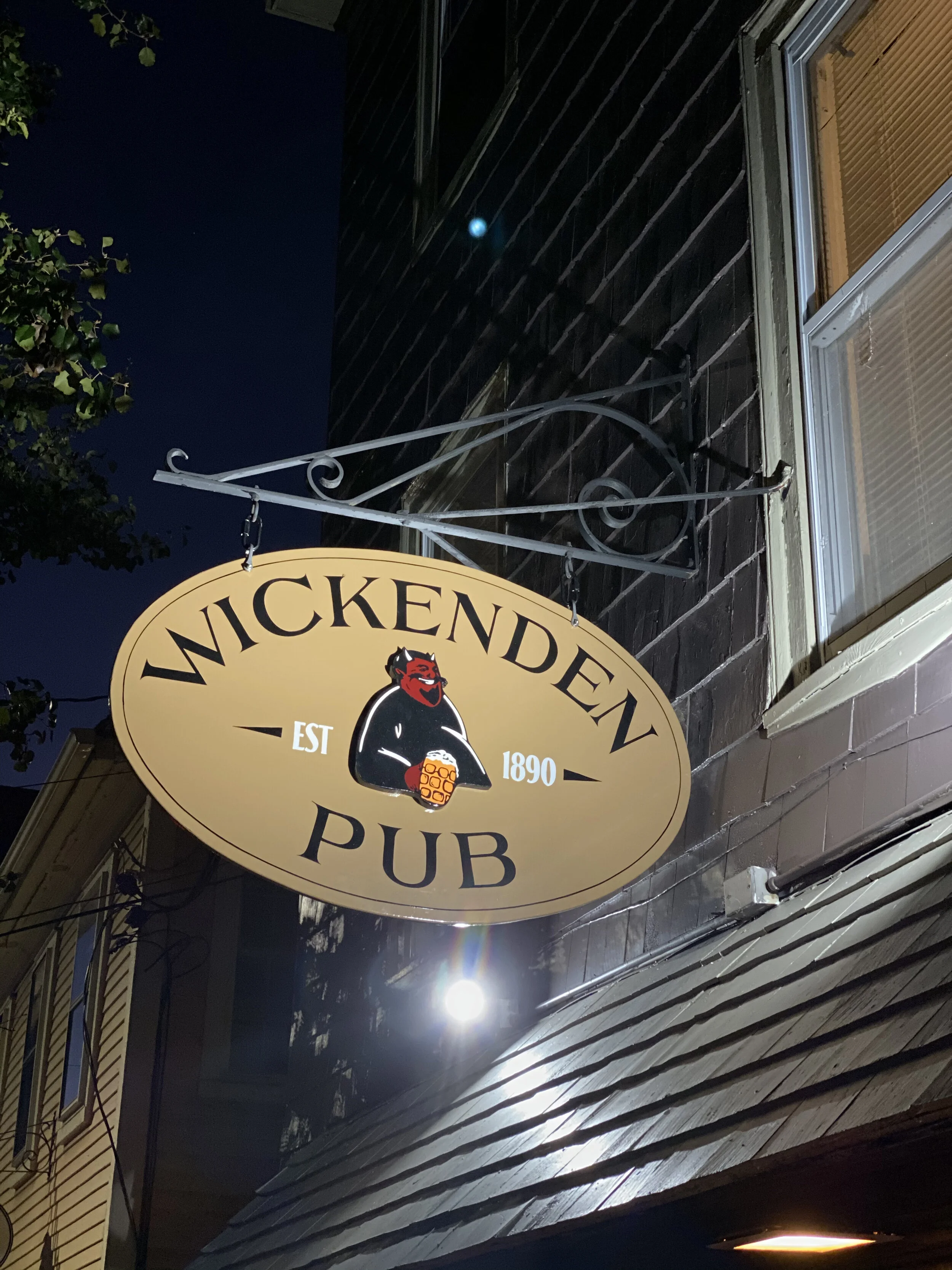 wickeden_pub.jpg