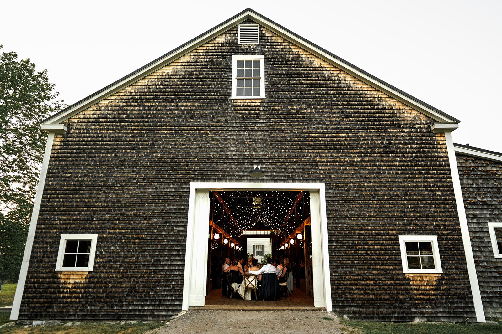 8-6-22_Anna+Gabe_WedSneakPeek-91_websize.jpg