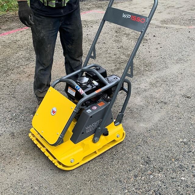 Thanks @rentalequip for the last minute purchase. #compactor #drivewayprep #Excavation #shoplocal #supportlocal #supportlocalbusiness  #gibsons #sechelt #contractor