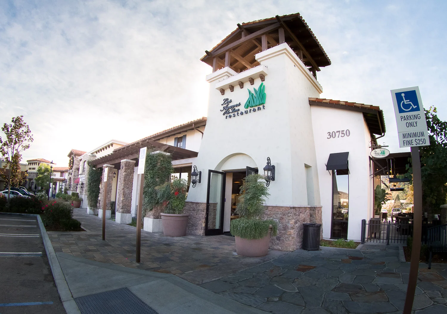Los Agaves Westlake-201.jpg