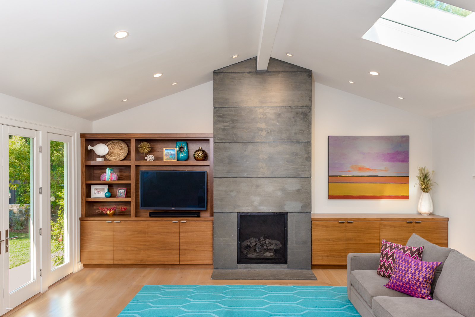 STL-LivingRoom.jpg