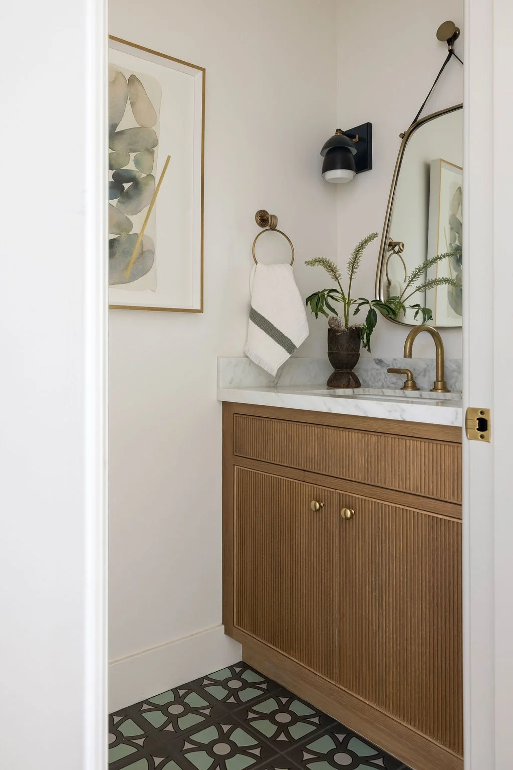 30. Powder Bath.jpg