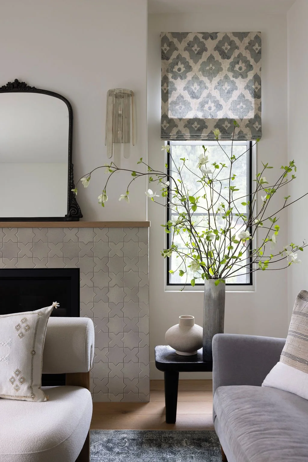 13. Living Room.jpg