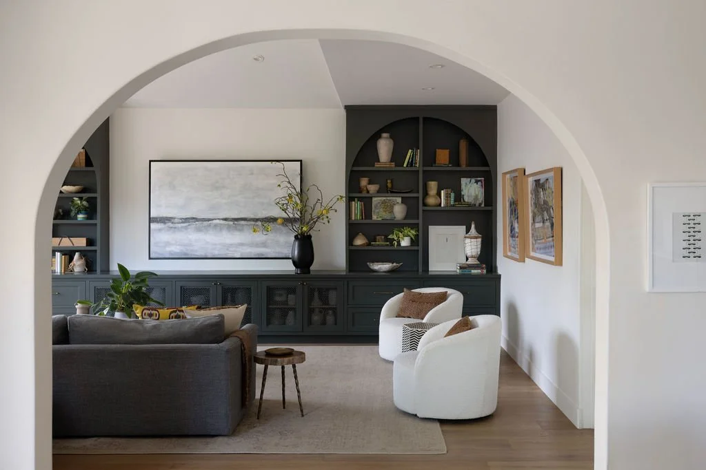 26. Family Room.jpg