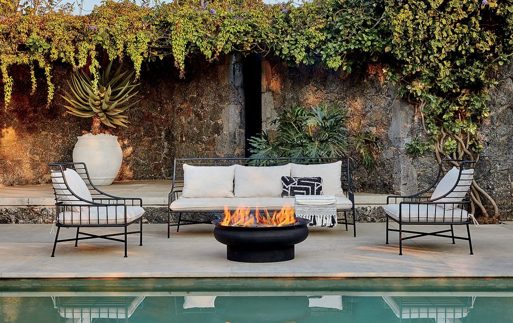9 Modern Outdoor Fire Pits To Keep You, Solo Fire Pit Covered Patio Ideas