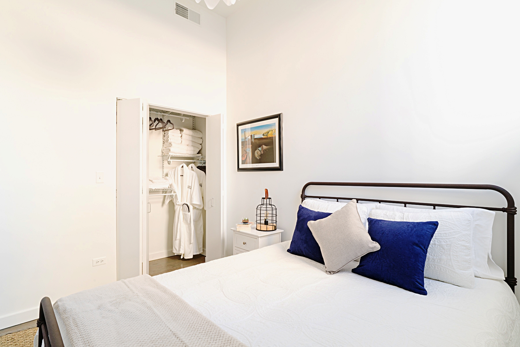 Cosmo Cirro Suite.jpg