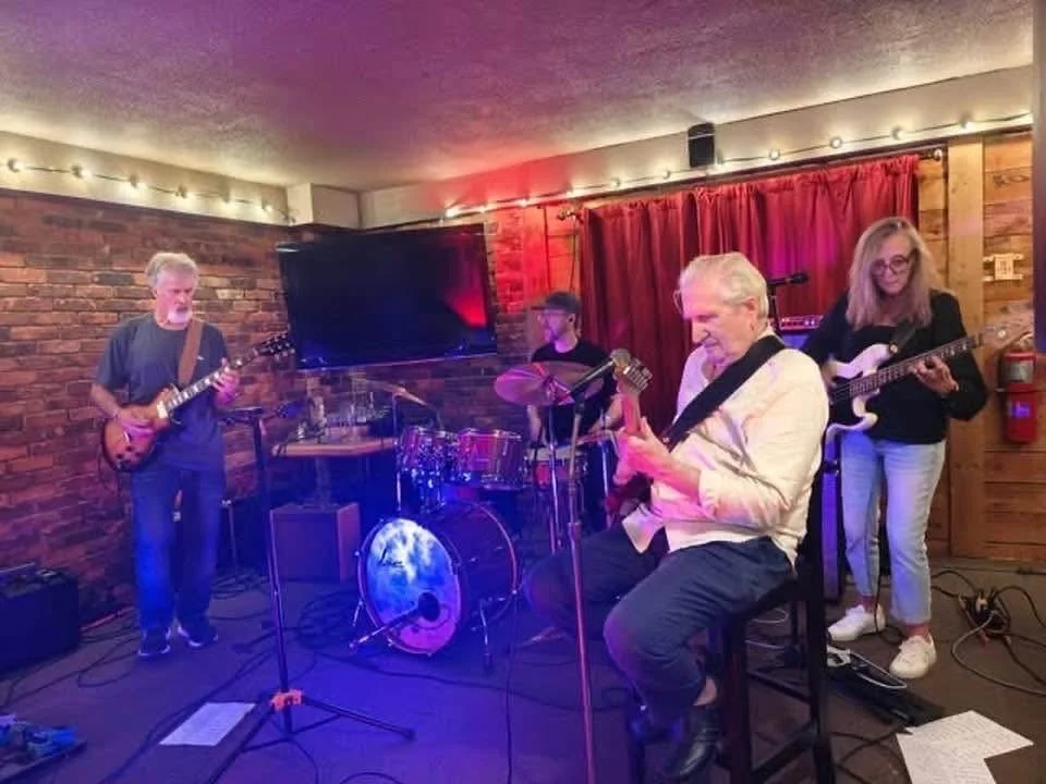 SUMMER PARTY AT "THE TAGE" WITH SPECIAL GUEST JAKE THOMAS / THE PORTAGE, NORTH BAY