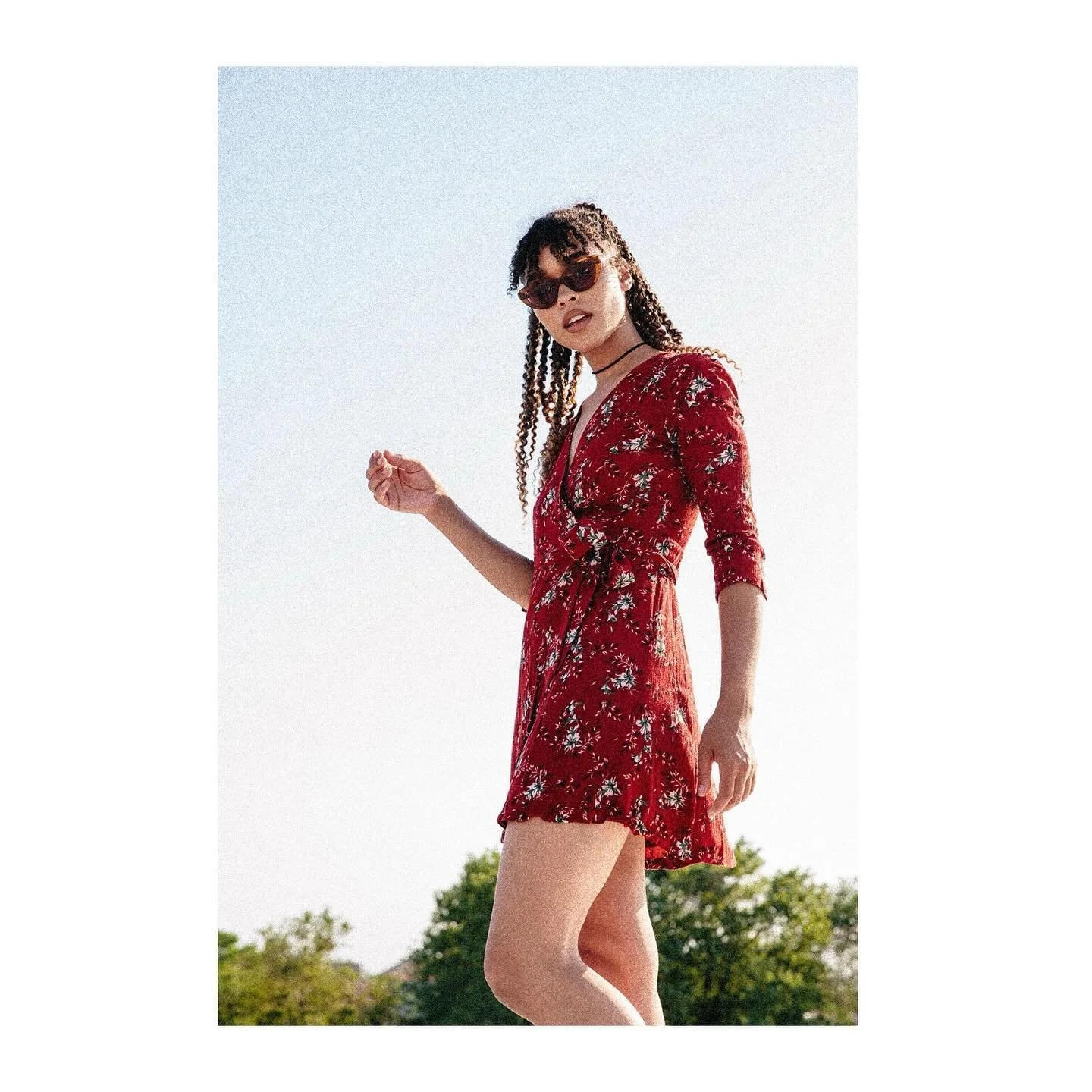 Shot this vibrant curated closet series for stylist, @taylorhansenhughes in a collaboration that featured unexpected pairings and playful accessories against the backdrop of a summer sunset. 

Still loving these photos!🌇 

#rooftopshoot
#fashionphot