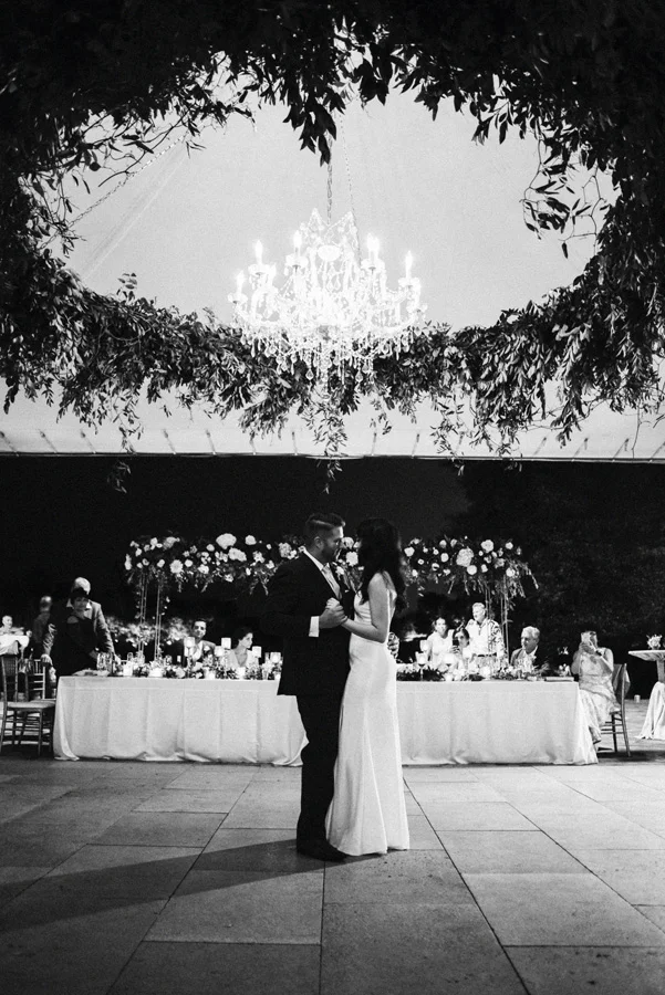 Bride and groom first dance at Chicago botanic garden wedding.