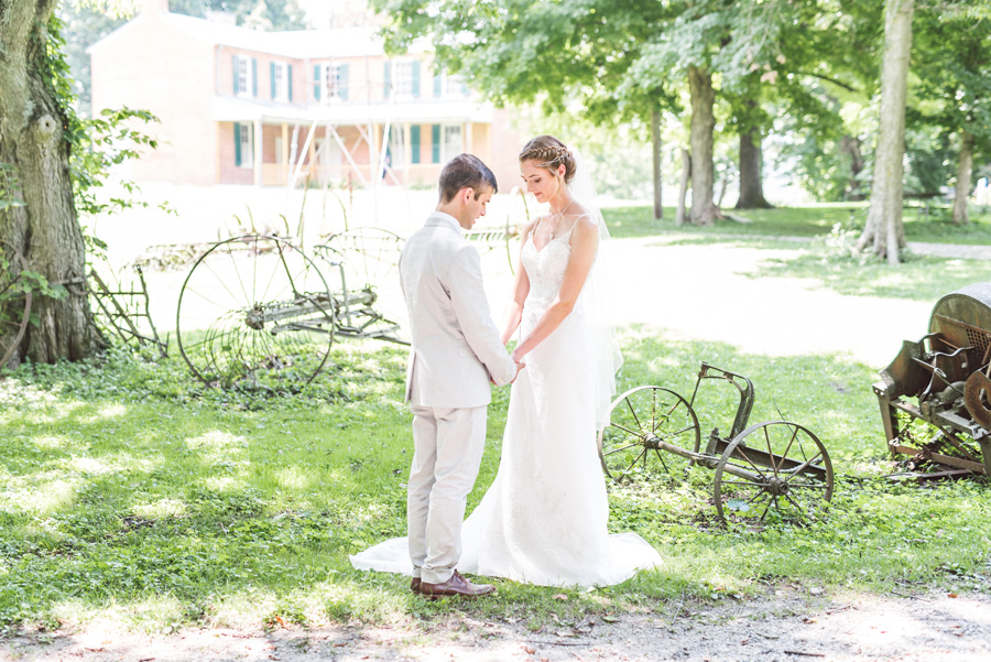 Portrait of bride and groom at the Farnsley-Moremen Landing.