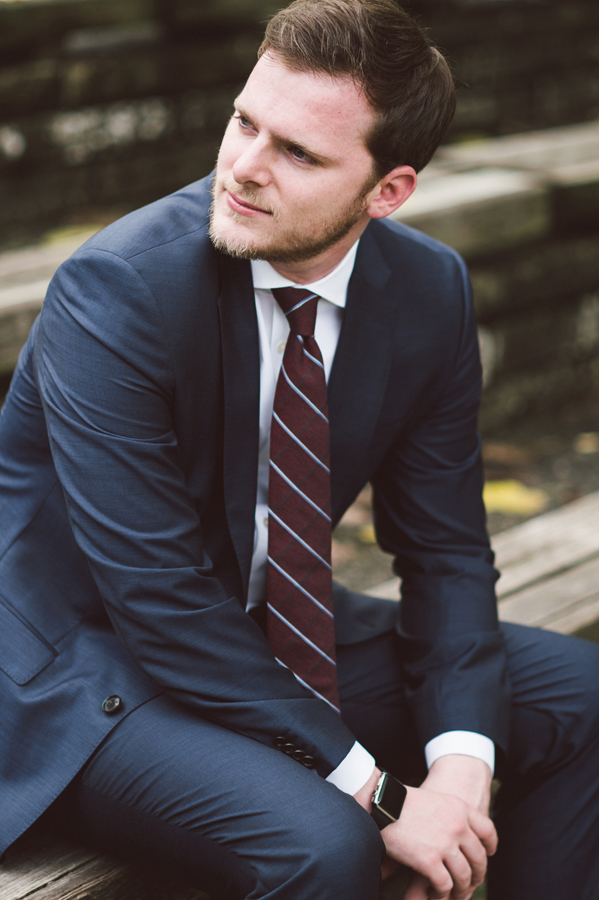 Portrait of groom.