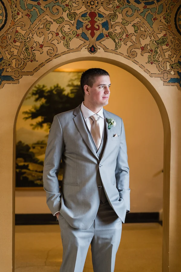 Portrait of groom.