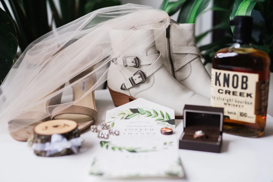 Wedding details.