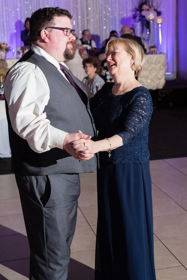 Wedding photography by Two Birds Photography. Classic, low-key, and natural. Serving Chicago and the suburbs.